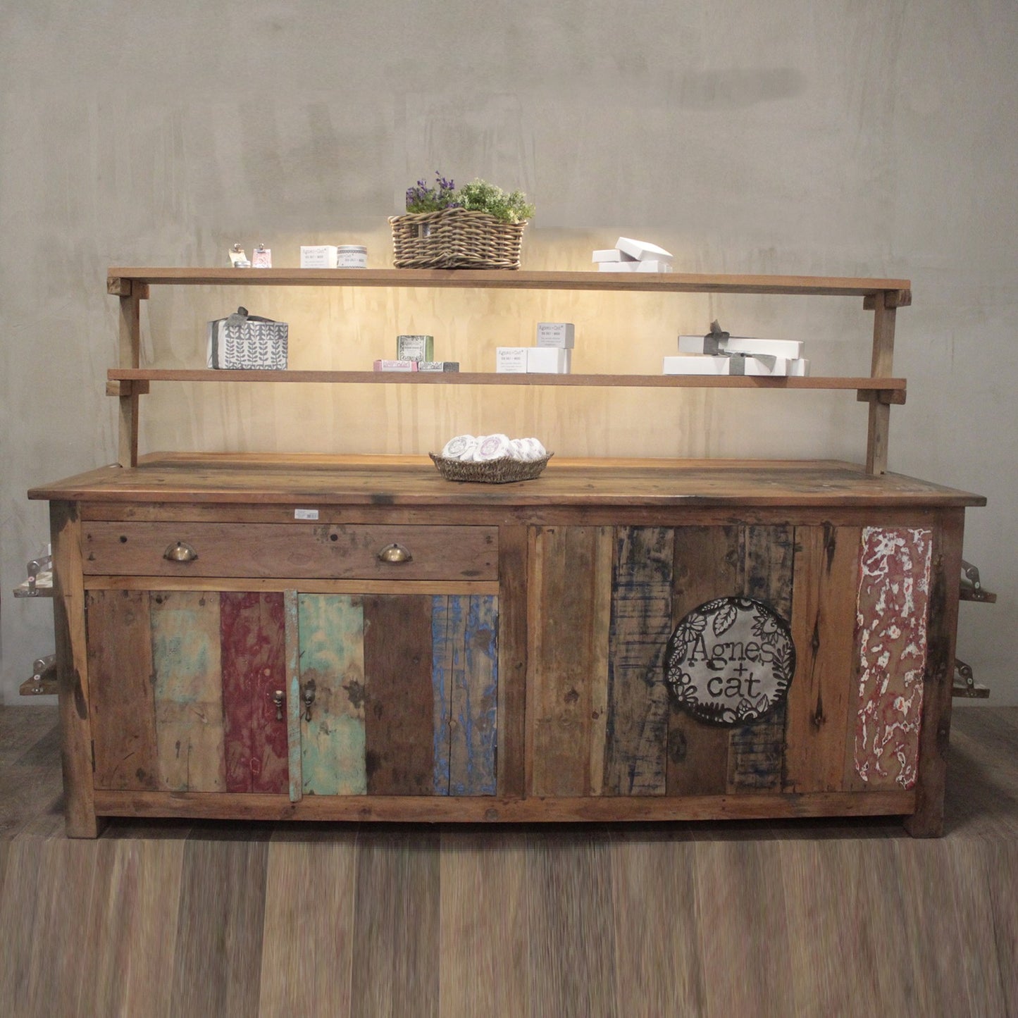 A&C Large Centre Display Table